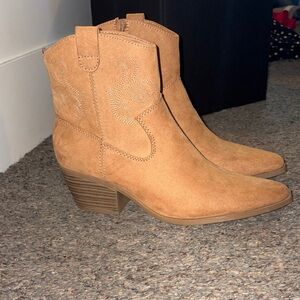 Old Navy Camel Ankle Booties